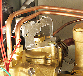 bx pt combi 80 eco dhw sensing pipes.jpg